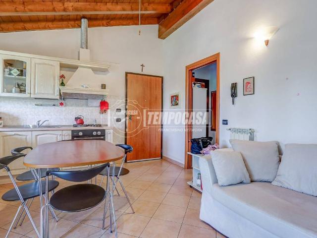 Appartamento in vendita a Mezzana, Somma Lombardo