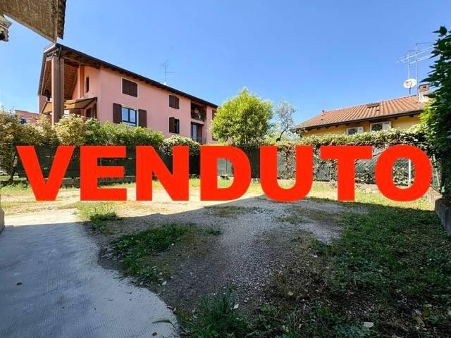 Appartamento in vendita a Sommacampagna, Veneto