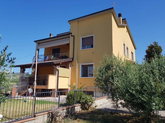 Appartamento in vendita a Sommacampagna, Veneto