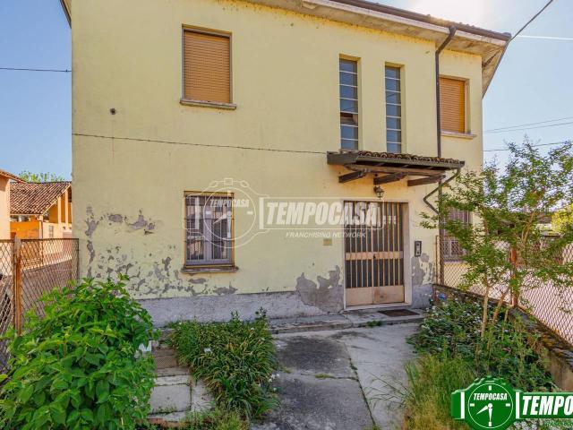 Appartamento in vendita a Sommo, Lombardia