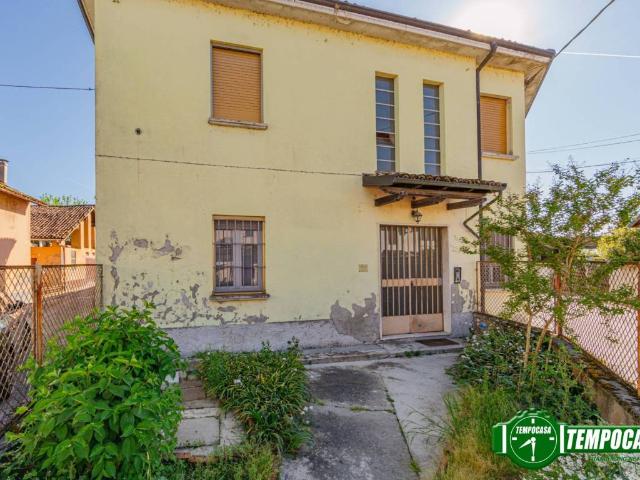 Appartamento in vendita a Sommo, Lombardia