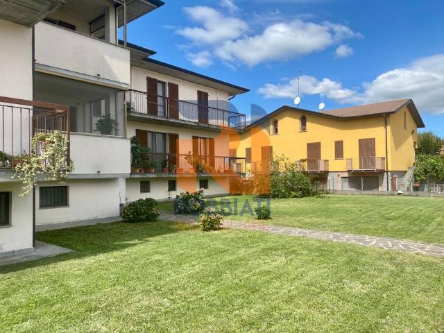 Appartamento in vendita a Sommo, Lombardia