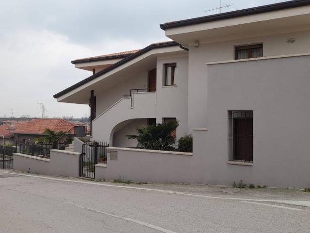 Appartamento in vendita a Sona, Veneto
