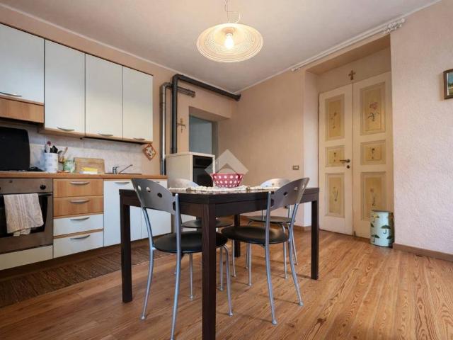 Appartamento in vendita a Sondrio, Lombardia