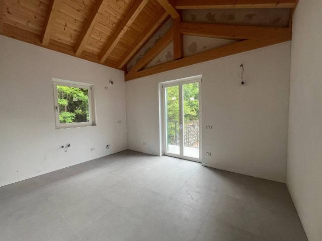 Appartamento in vendita a Sondrio, Lombardia