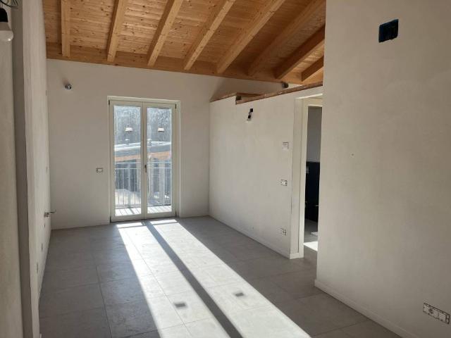 Appartamento in vendita a Sondrio, Lombardia