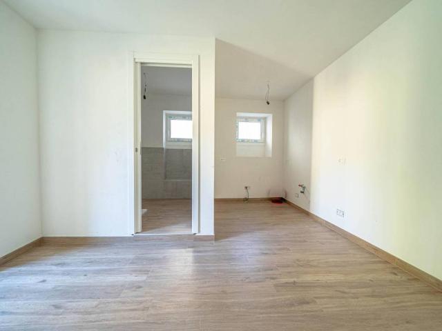 Appartamento in vendita a Sondrio, Lombardia