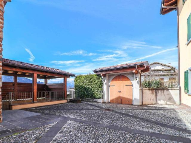 Appartamento in vendita a Songavazzo, Bergamo