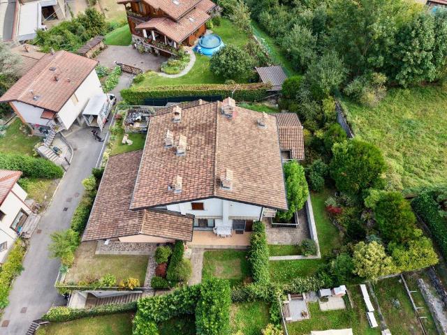 Appartamento in vendita a Songavazzo, Bergamo