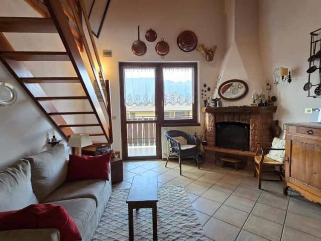 Appartamento in vendita a Songavazzo, Lombardia