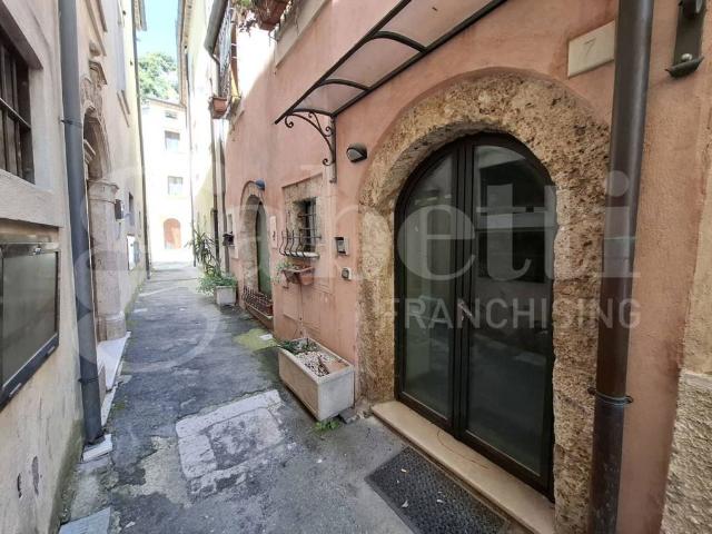 Appartamento in vendita a Sora, Lazio