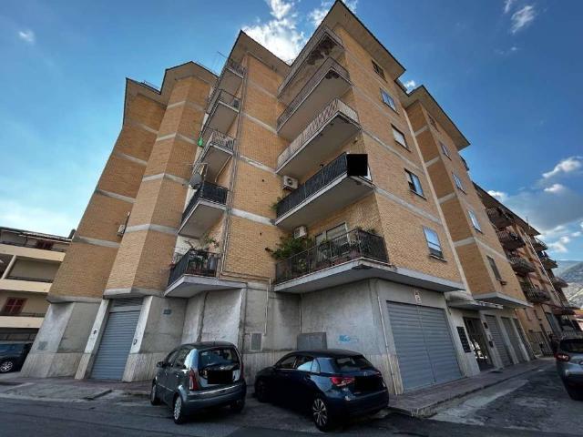 Appartamento in vendita a Sora, Frosinone