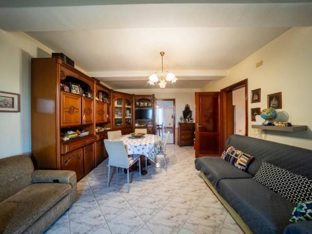 Appartamento in vendita a Busseto, Reggio Emilia
