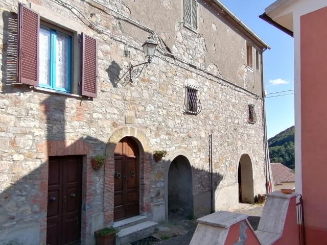 Appartamento in vendita a Unione di Comuni Montani Colline del Fiora, Sorano