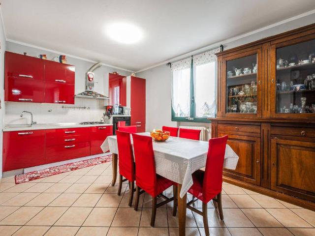 Appartamento in vendita a Sorbolo Mezzani, Mezzano Superiore