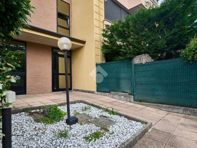 Appartamento in vendita a Sordio, Lombardia