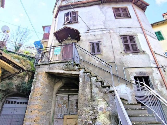 Appartamento in vendita a Soriano Nel Cimino, Lazio
