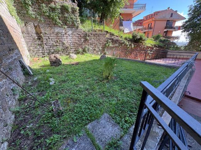 Appartamento in vendita a Soriano Nel Cimino, Lazio