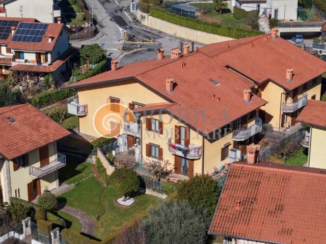 Appartamento in vendita a Azzonica, Sorisole