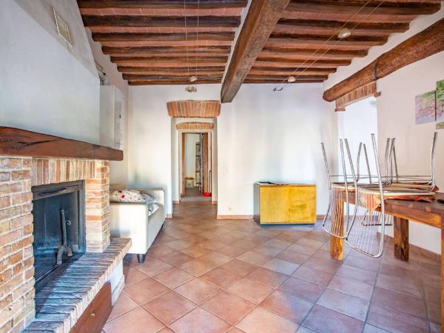 Appartamento in vendita a Sovicille, Toscana