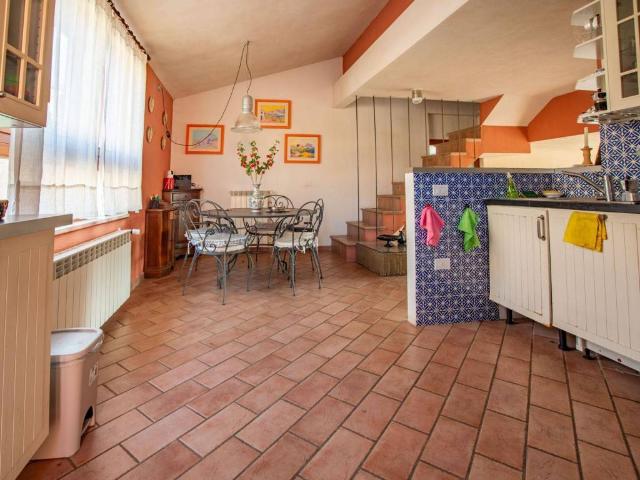 Appartamento in vendita a Siena, Toscana