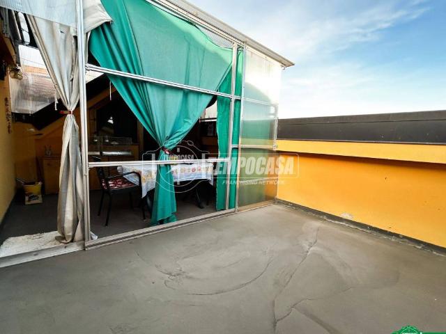 Appartamento in vendita a Sovico, Lombardia