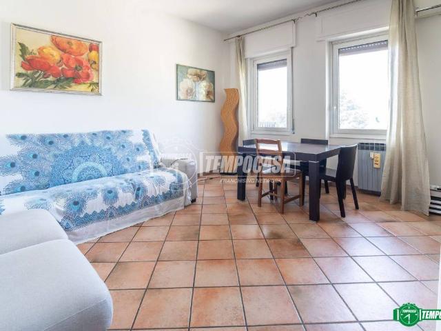 Appartamento in vendita a Sovico, Lombardia