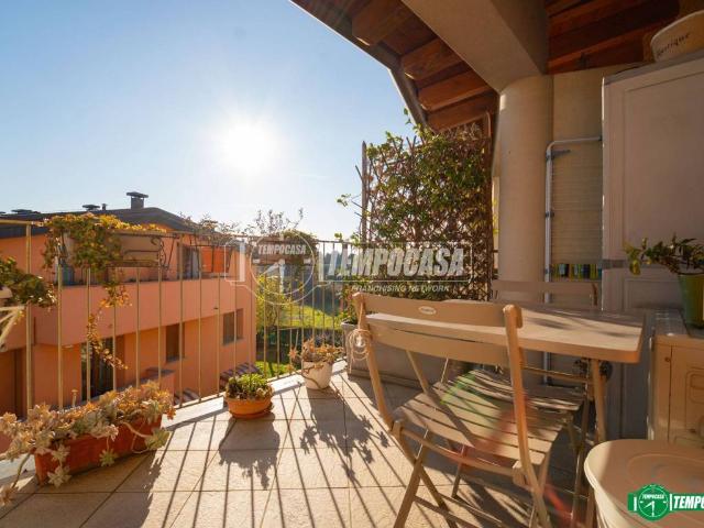 Appartamento in vendita a Sovico, Lombardia