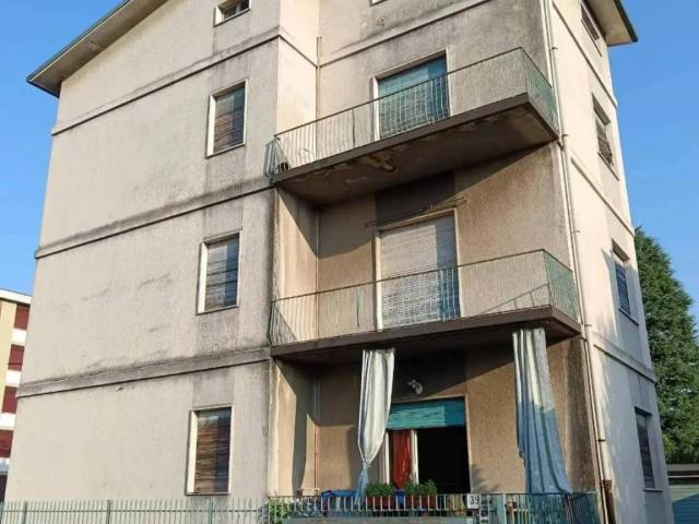 Appartamento in vendita a Sovico, Lombardia