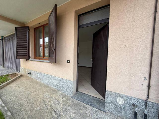 Appartamento in vendita a Sovico, Lombardia