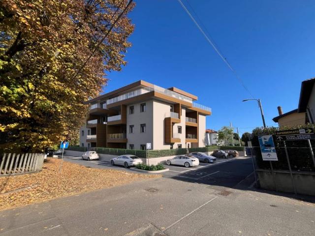 Appartamento in vendita a Sovico, Lombardia