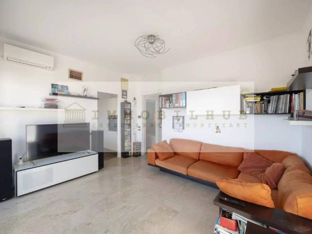 Appartamento in vendita a Sovico, Lombardia