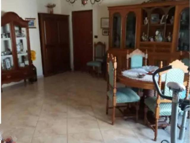 Appartamento in vendita a Sparanise, Campania