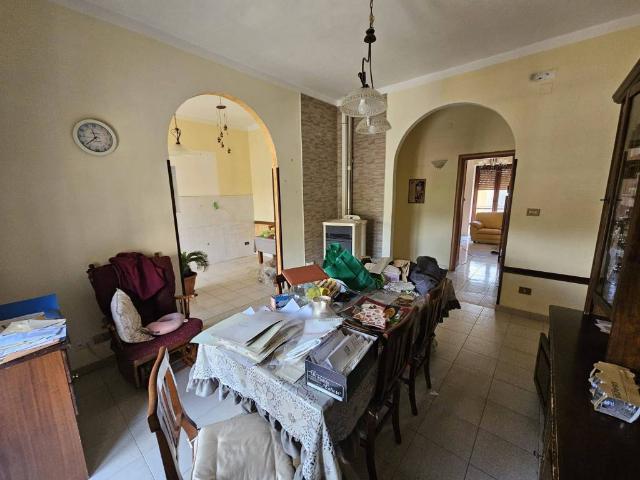 Appartamento in vendita a Sparanise, Campania