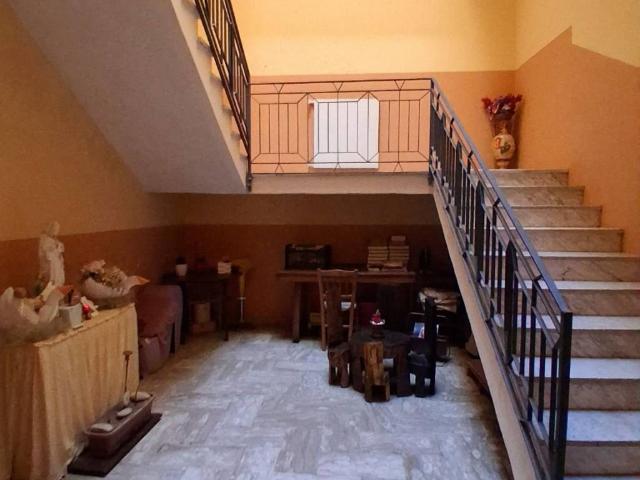 Appartamento in vendita a Sparanise, Campania