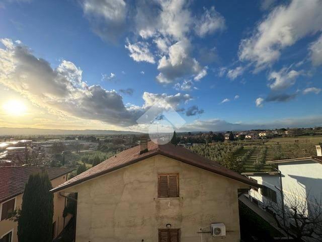 Appartamento in vendita a Navello, Spello