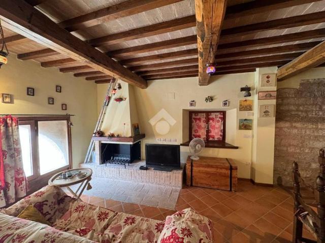 Appartamento in vendita a Spello, Umbria