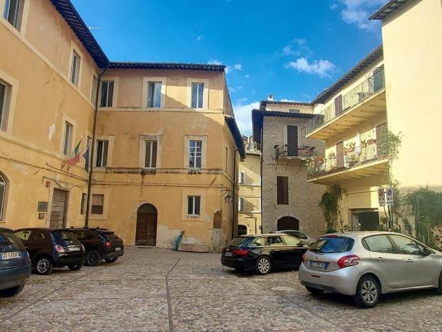 Appartamento in vendita a Spoleto, Perugia