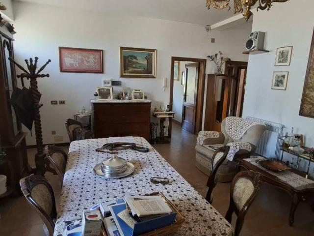 Appartamento in vendita a San Martino in Trignano, Spoleto