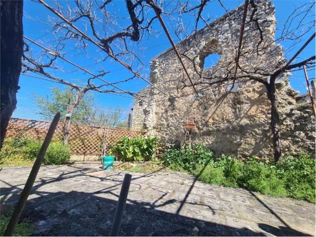Appartamento in vendita a Eggi, Spoleto