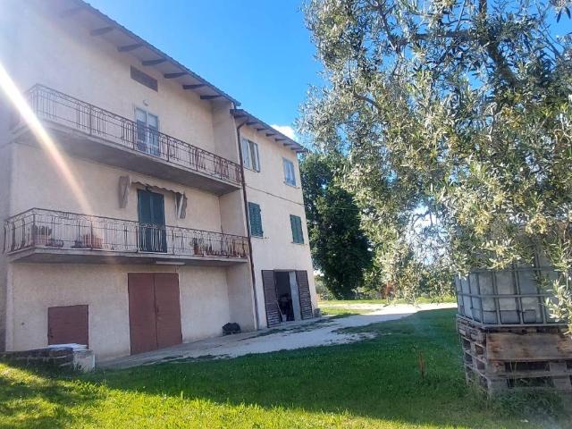 Appartamento in vendita a Spoleto, Umbria