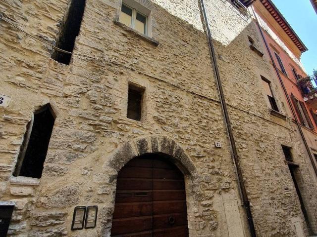 Appartamento in vendita a Spoleto, Umbria