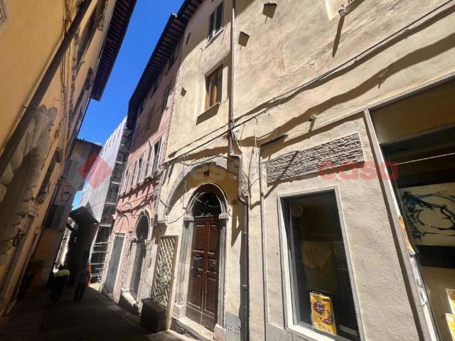 Appartamento in vendita a Spoleto, Umbria