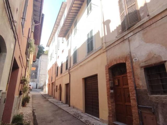 Appartamento in vendita a Spoleto, Perugia