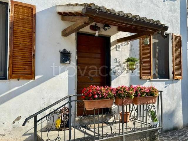 Appartamento in vendita a San Giacomo, Spoleto