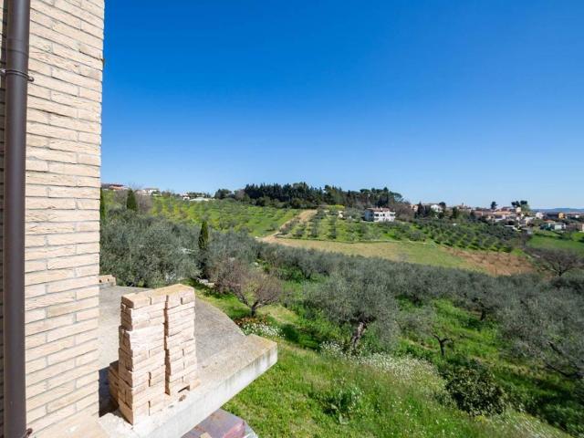 Villa Indipendente in vendita a Spoltore, Abruzzo