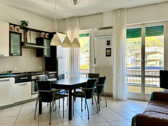 Appartamento in vendita a Spotorno, Liguria