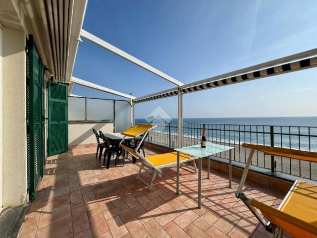 Appartamento in vendita a Spotorno, Liguria