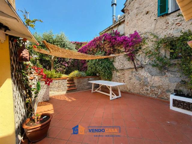 Appartamento in vendita a Spotorno, Liguria