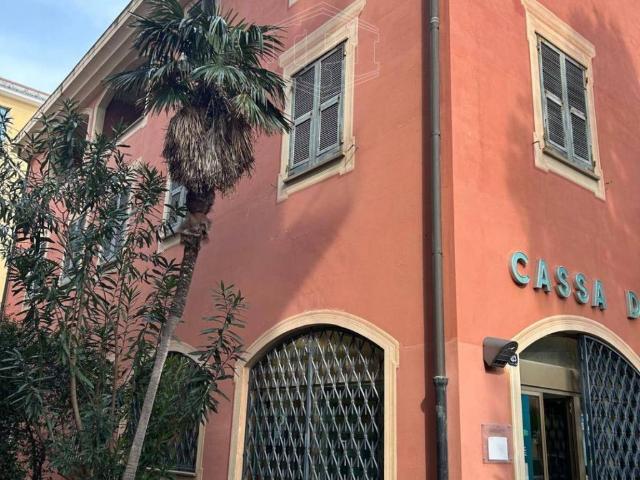 Appartamento in vendita a Spotorno, Liguria